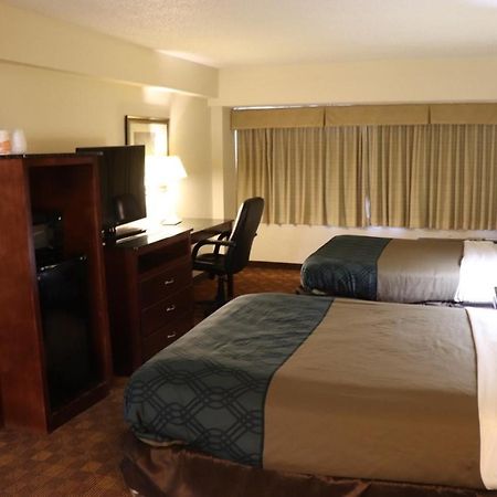 Rodeway Inn Sandston Exteriér fotografie