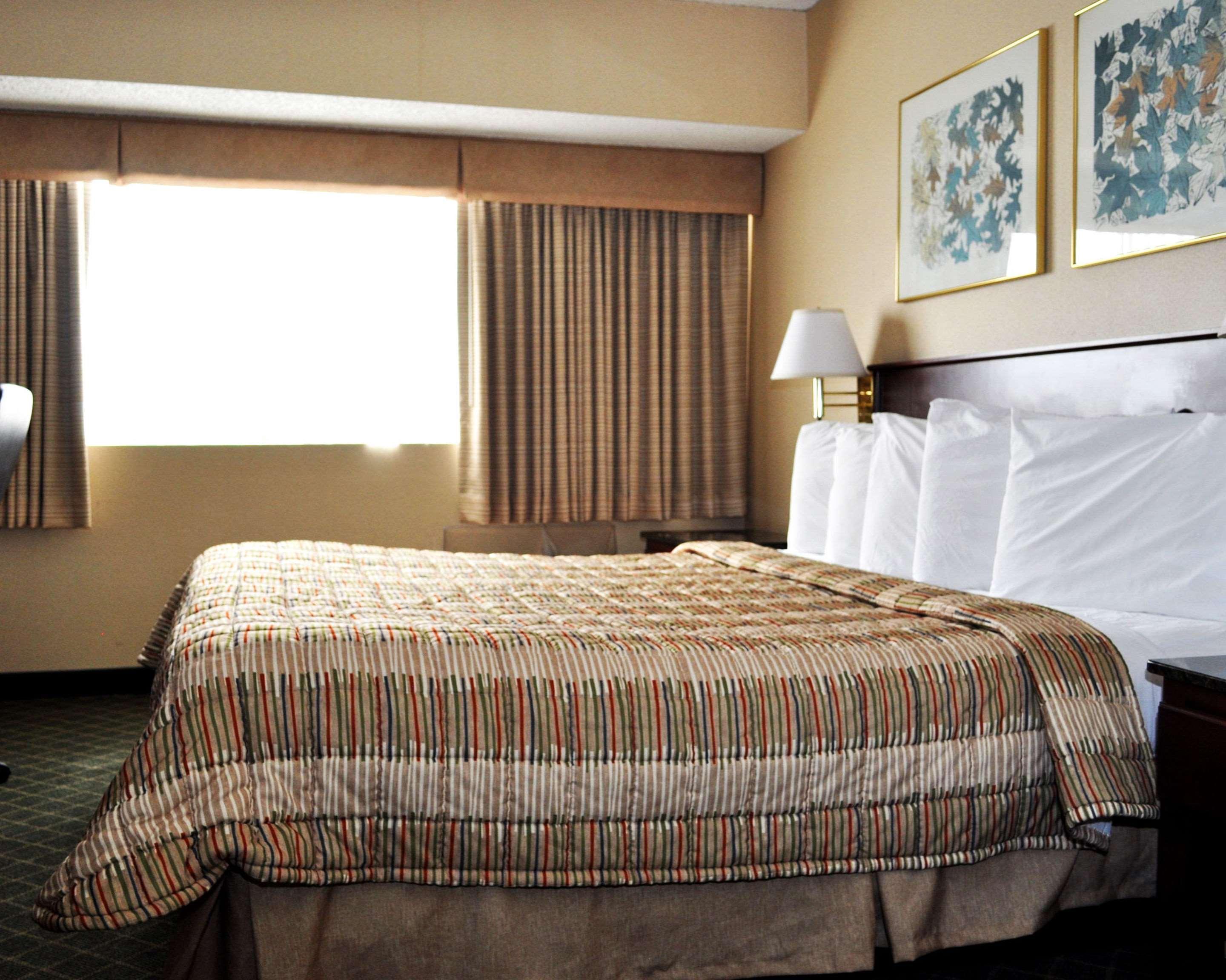Rodeway Inn Sandston Exteriér fotografie