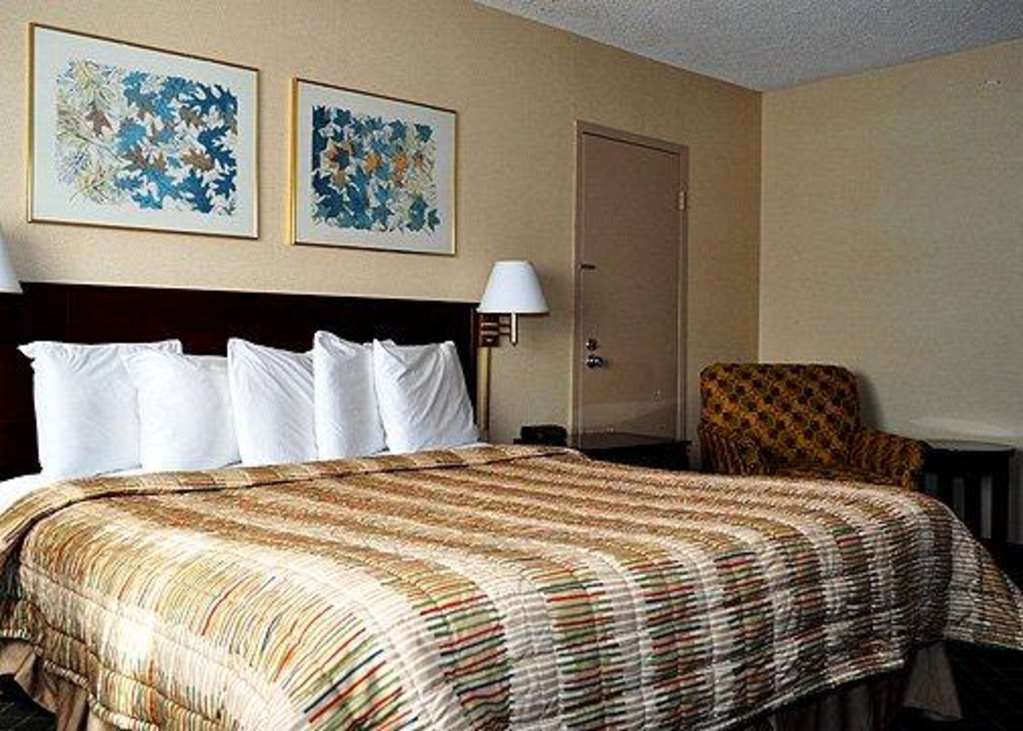 Rodeway Inn Sandston Pokoj fotografie